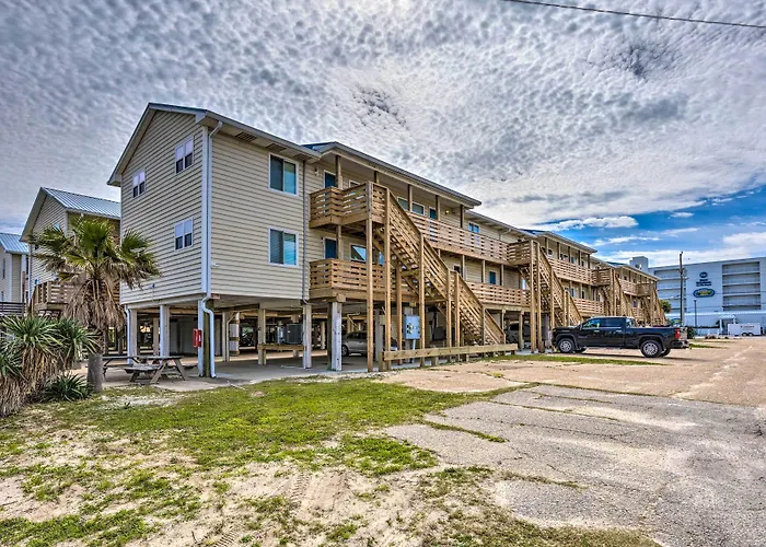 Apartment Downtown - 1 Block To Beach! Gulf Shores