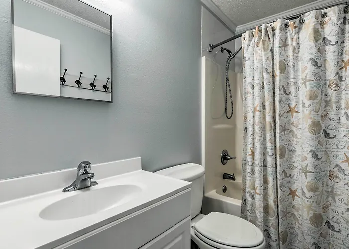 Downtown - 1 Block To Beach! Apartment Gulf Shores