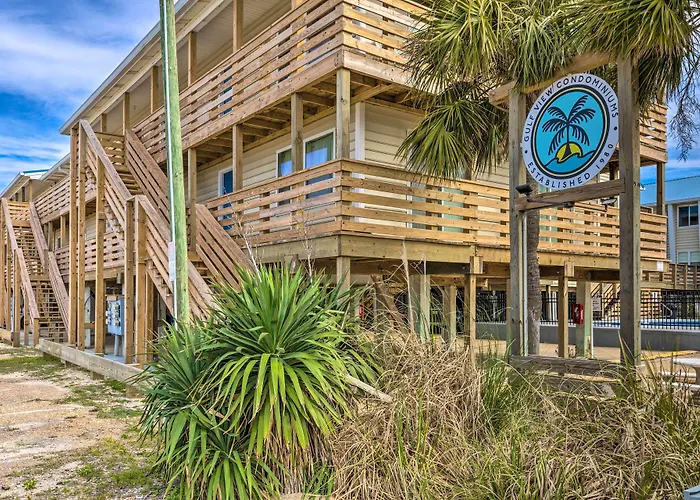 Apartment Downtown - 1 Block To Beach!